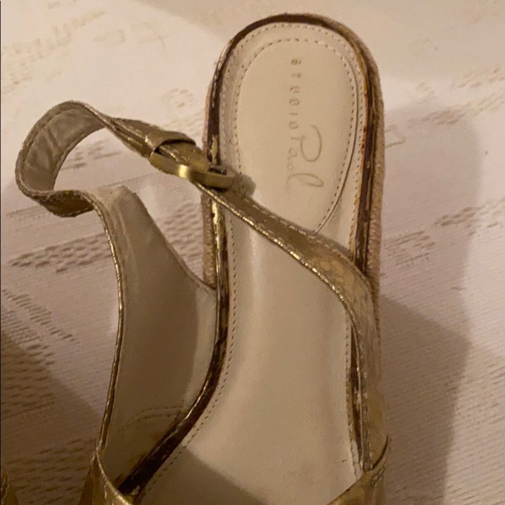 Sandals - Picture 4 of 6
